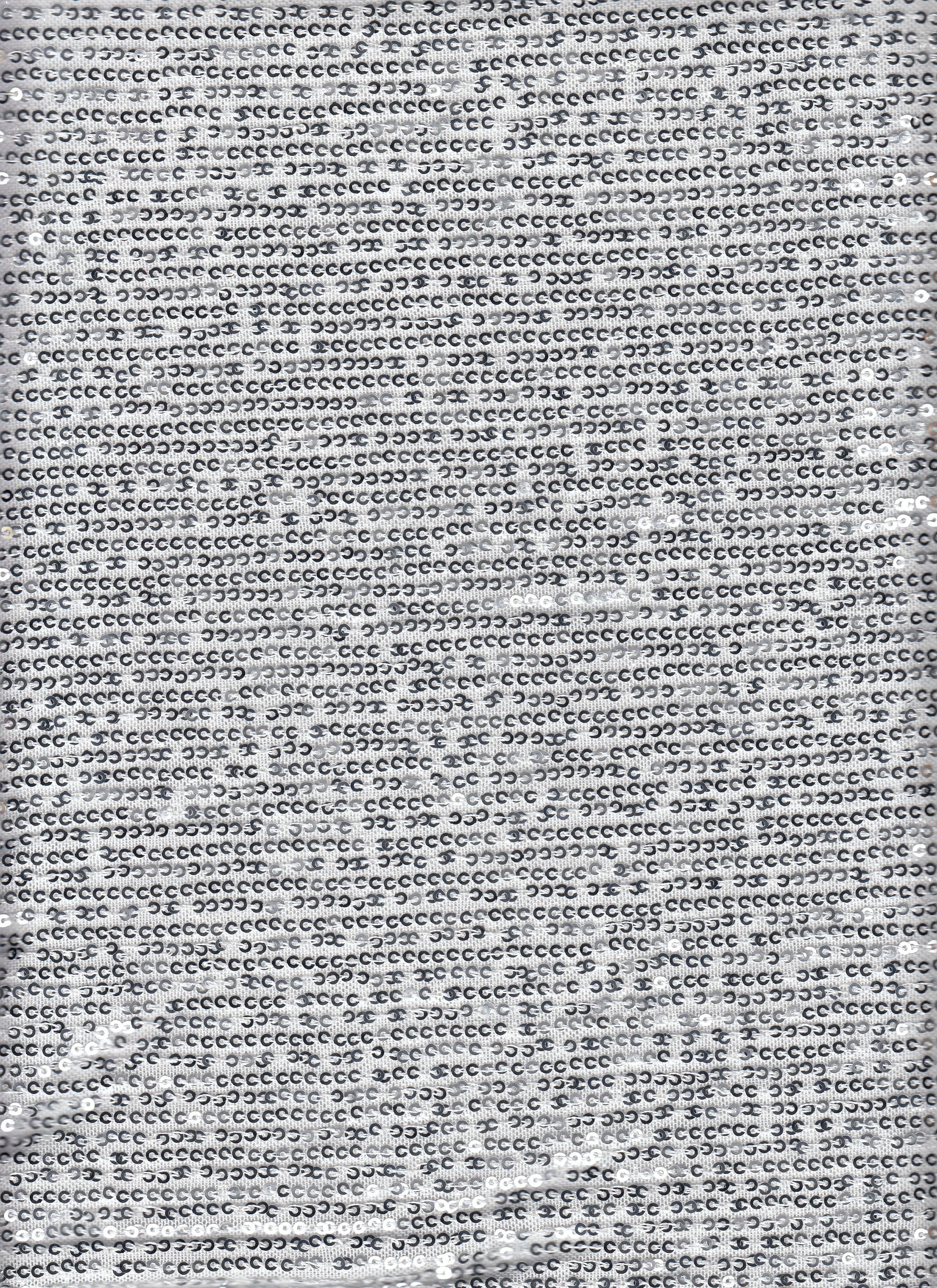Sequince Fabric - Dazzling Shine With Flexible Comfort 